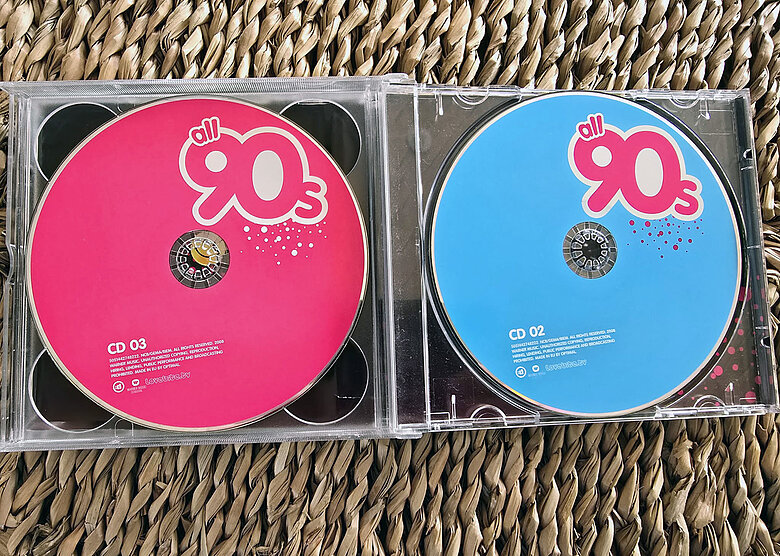 To cd'er med 90'er-musik